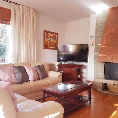 Apartamento Con Encanto San Lorenzo de Morunys Eksteriør bilde