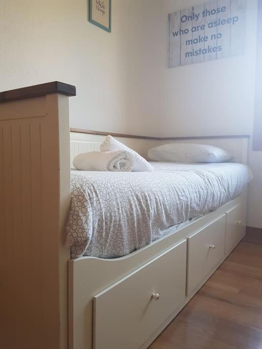 Apartamento Con Encanto San Lorenzo de Morunys Eksteriør bilde